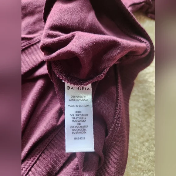 athleta cross front wrap top - Picture 4 of 4